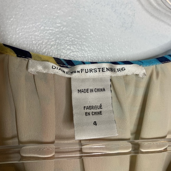 Diane Von Furstenberg Silk Dress Size 4 - Picture 4 of 6